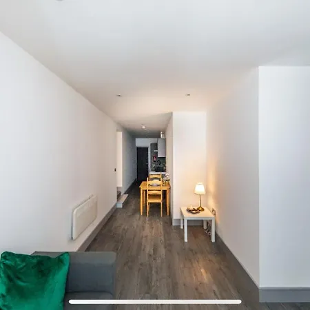 Alexander House 14 Apartment Bradford (West Yorkshire)