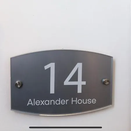 Apartment Alexander House 14 *
